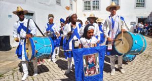 Irmandade Os Carolinos chega a Lafaiete com exposição, cortejo e oficina