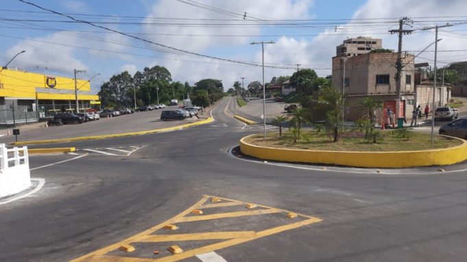 Prefeitura entrega rotatória e melhorias na saída para Ouro Branco