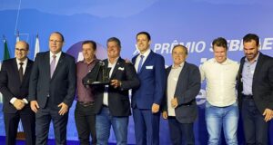 Lafaiete é campeã no Prêmio Sebrae Prefeitura Empreendedora. Conquistas celebram empreendedorismo, desenvolvimento e inovação.