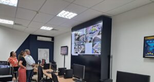 Prefeito de Lafaiete é recebido no Centro de Controle Operacional da MRS em Juiz de Fora para tratar da inauguração do viaduto da Cachoeira