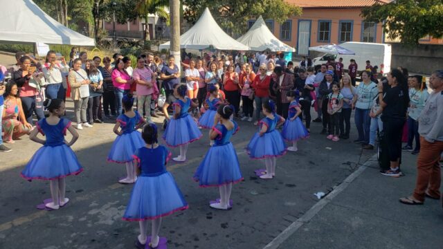 Dia do Brincar: Prefeitura de Lafaiete leva alegria, memórias e desenvolvimento para as crianças.