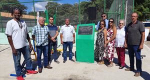 Prefeitura de Lafaiete inaugura primeiro campo de futebol Society com grama sintética do município