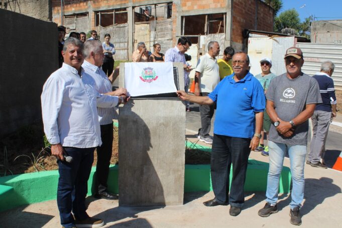 Prefeitura inaugura Praça do Cruzeiro no bairro Moinhos