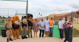 Prefeitura de Lafaiete inaugura quadra do bairro Bela Vista.