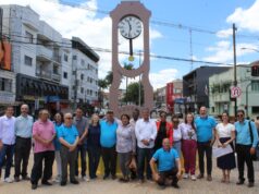 Prefeitura de Lafaiete e Rotary entregam relógio histórico da Praça Tiradentes totalmente restaurado
