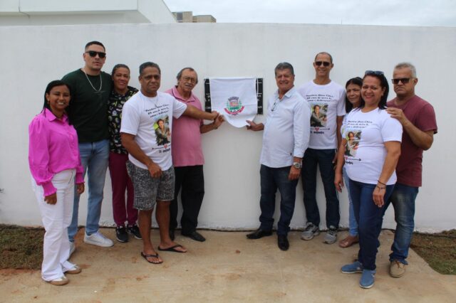 Prefeitura entrega Praça Dona Chica e investe em qualidade de vida no Siderúrgico.