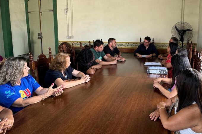 Prefeito Leandro Chagas assina Termo de Fomento de recursos do FIA.