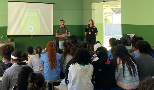 Abril Laranja: Lafaiete se Engaja na Conscientização Contra Maus-Tratos a Animais com Ações Educativas