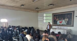 Departamento de Vigilância em Saúde realiza reunião de capacitação e alinhamento com a equipe de Controle de Endemias