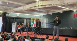 Prefeitura destaca gestão por resultados em encontro com servidores