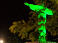 Natal de Luzes impulsiona economia e se despede em Lafaiete